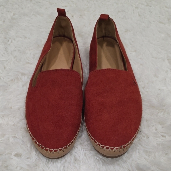 Universal Thread Shoes - Univeral Thread -Juliet- Red Slip On. Size 10